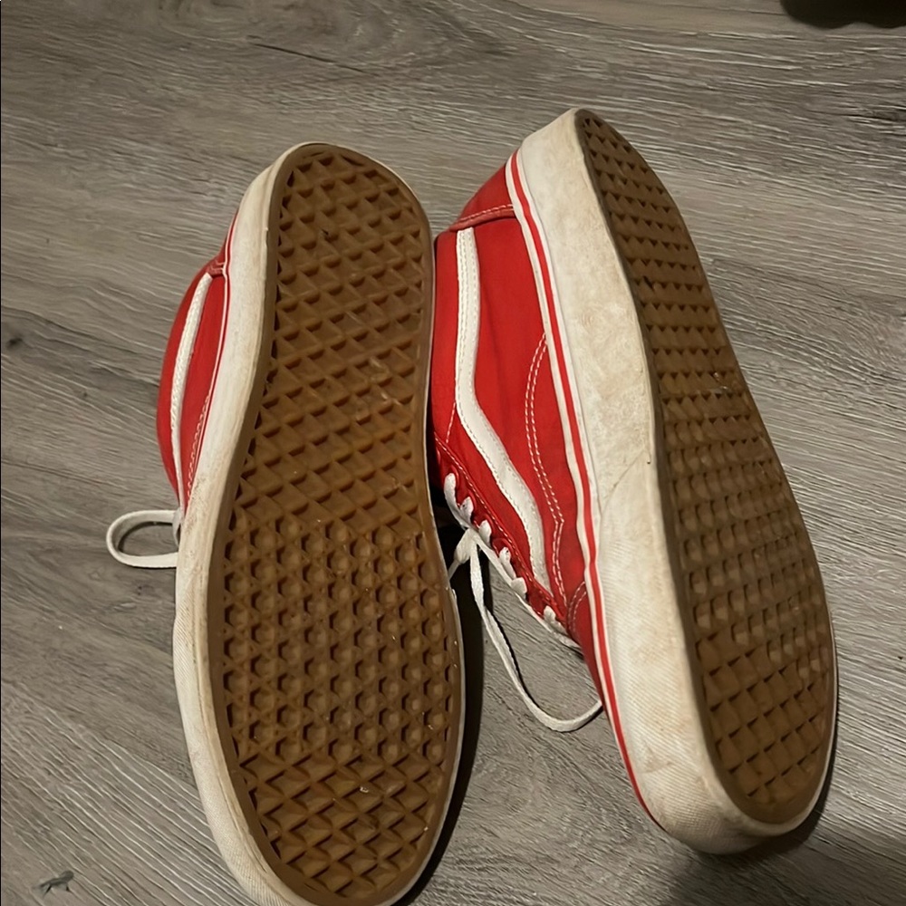 Vans - Picture 3 of 4